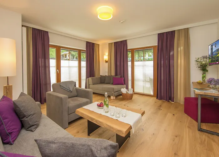 Отель Stadt Wien Целль-ам-Зе