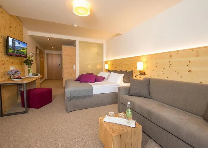 Отель Stadt Wien Целль-ам-Зе